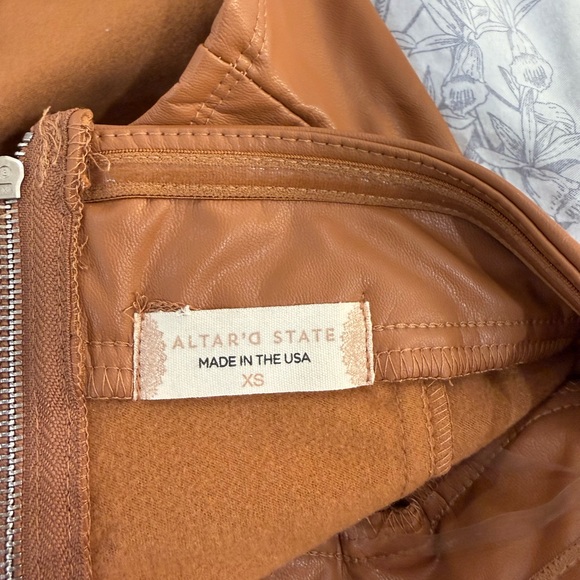 Altar’d State - Picture 3 of 3